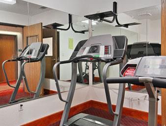Days Inn By Wyndham Dallas Garland West מתקנים תמונה