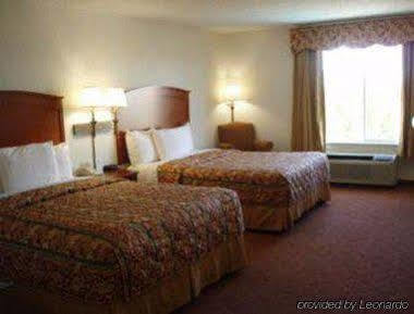 Days Inn By Wyndham Dallas Garland West מראה חיצוני תמונה